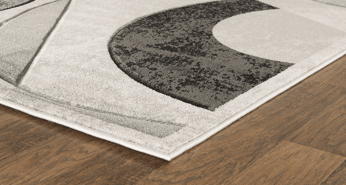 Hand-Carved Geometric Grey Polypropylene Rug - 3'8" X 5'6"