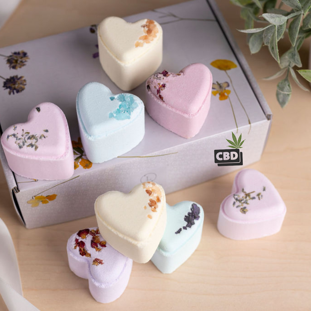 CBD - 8 Bath bombs set -  perfect for a relaxing Mother's day bath by Lizush