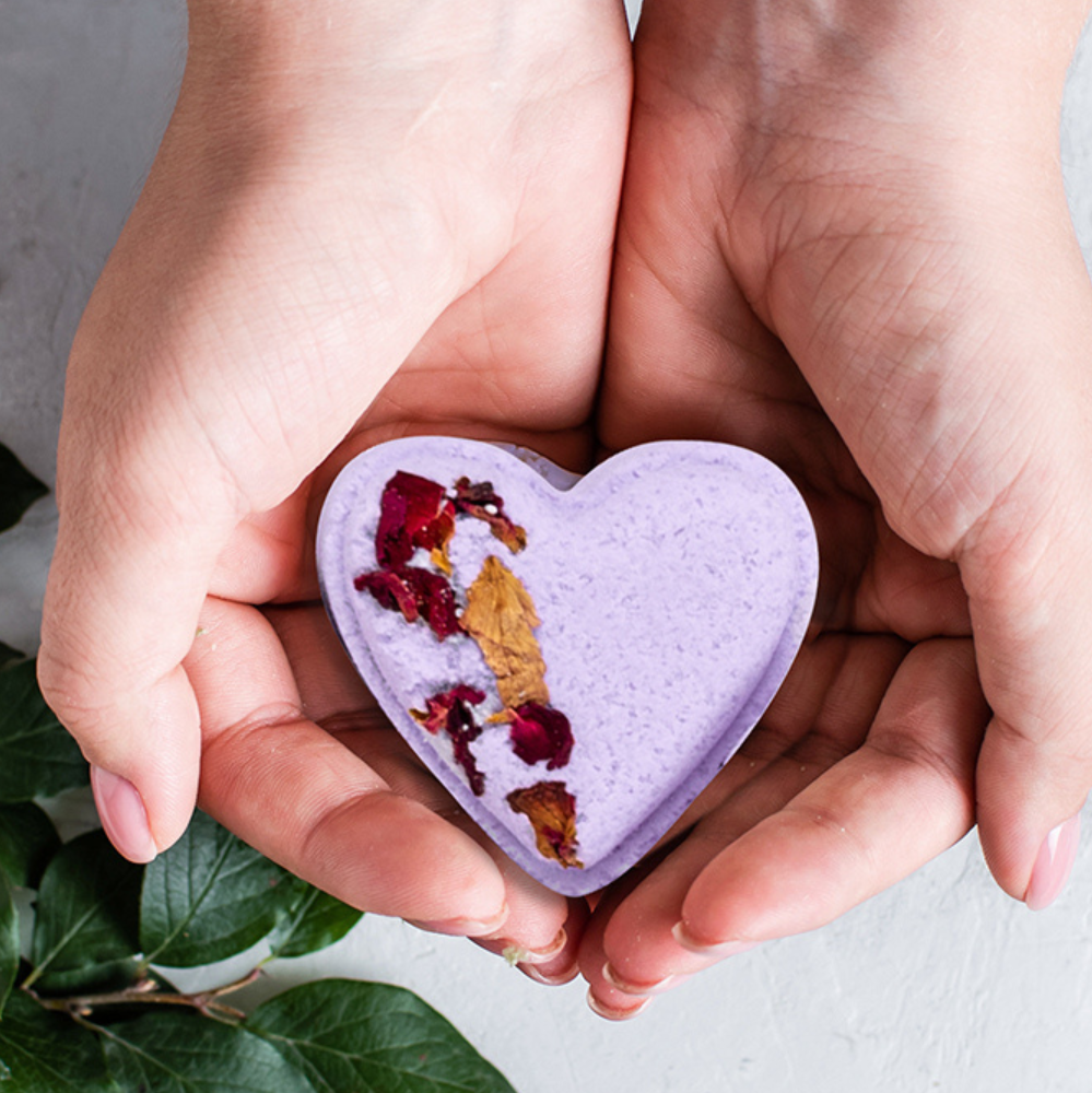 CBD - 8 Bath bombs set -  perfect for a relaxing Mother's day bath by Lizush